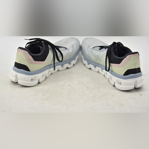 On Cloud Cloudflow 4  Light Green Running Shoes Men Size 8 or Women 9.5 - Picture 7 of 9